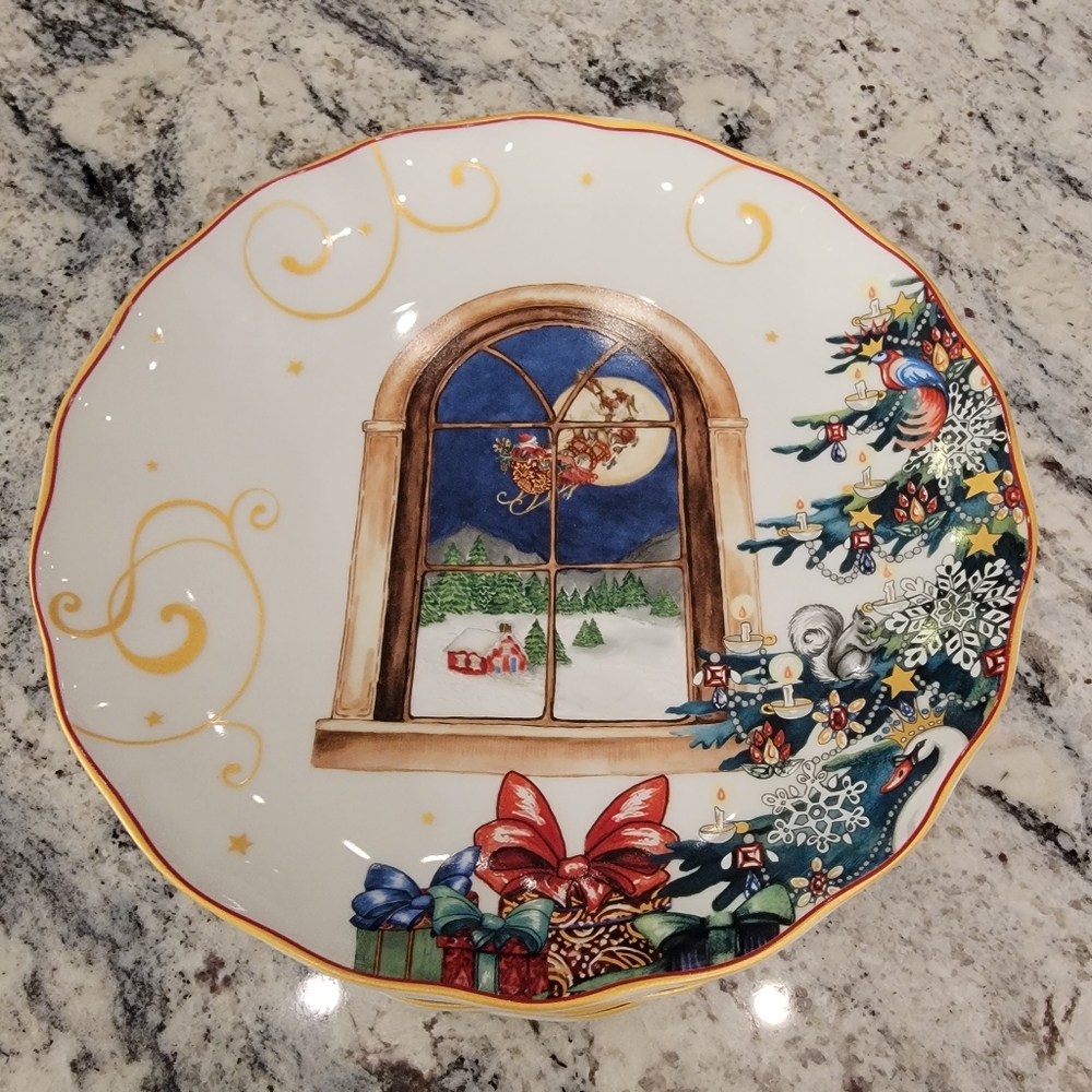 New! Twas the night before christmas Dinner Plate. Santa's coming to town Print.